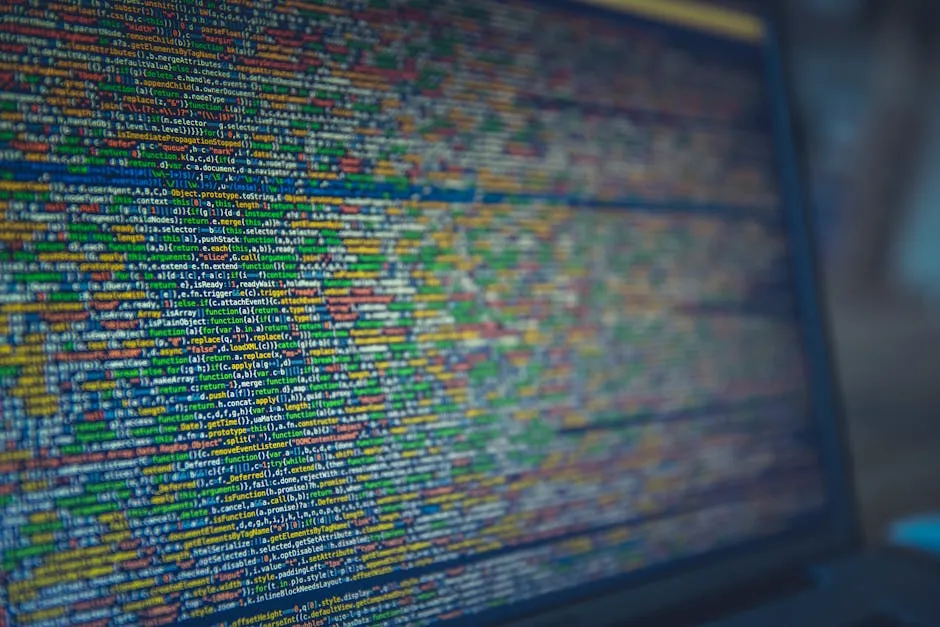 Tela de computador mostrando software de verificação de texto com relatório de similaridade